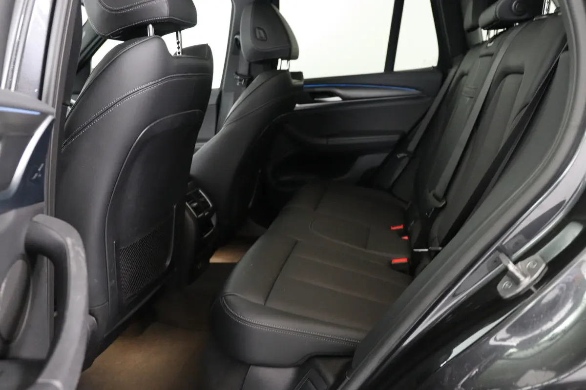 Executive 80 kWh M-Sport | SOH 95% | 1e Eigenaar! | Dealer Onderhouden! | Open dak | Memory Zetels | Sfeerverlichting | Cruise Adaptive | Leder | Stoelverwarming | Camera | Clima | Navi | Ke