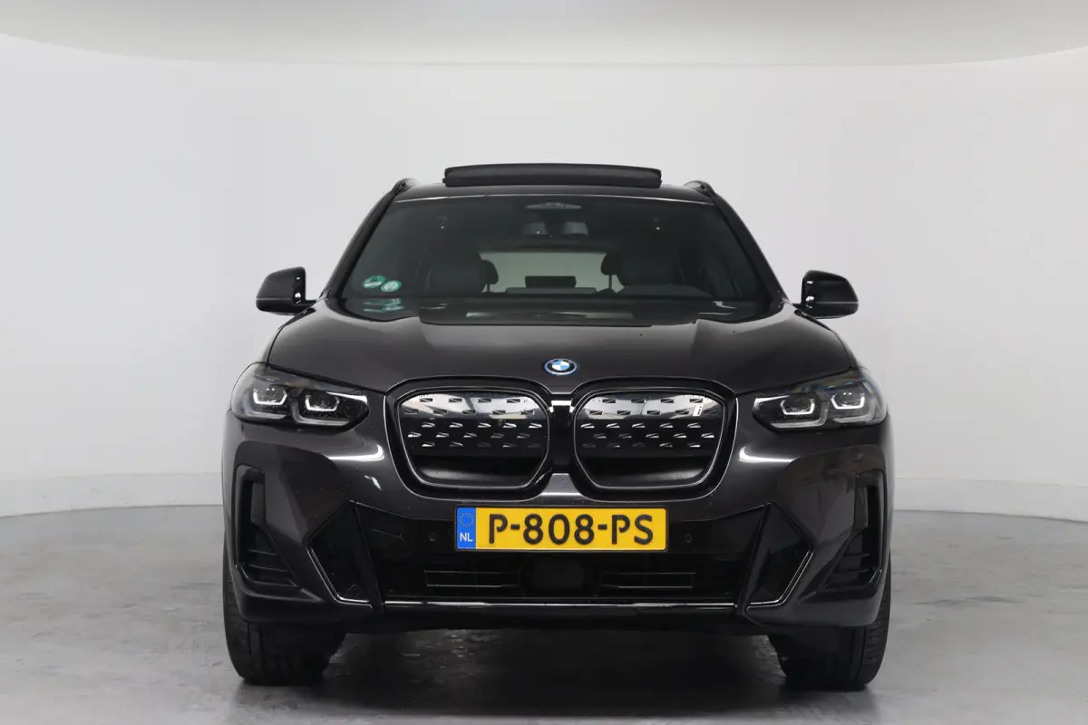 Executive 80 kWh M-Sport | SOH 95% | 1e Eigenaar! | Dealer Onderhouden! | Open dak | Memory Zetels | Sfeerverlichting | Cruise Adaptive | Leder | Stoelverwarming | Camera | Clima | Navi | Ke