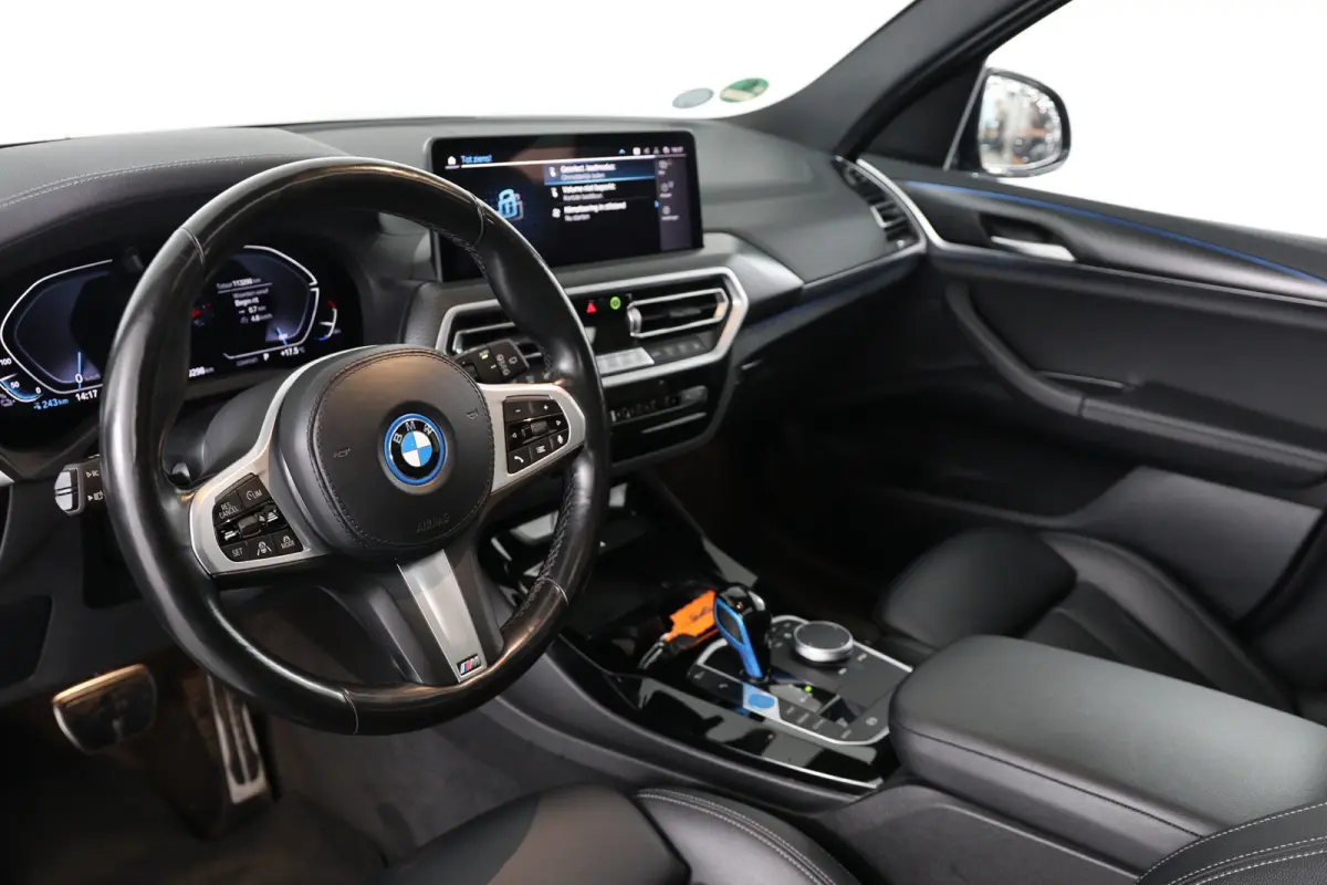 Executive 80 kWh M-Sport | SOH 95% | 1e Eigenaar! | Dealer Onderhouden! | Open dak | Memory Zetels | Sfeerverlichting | Cruise Adaptive | Leder | Stoelverwarming | Camera | Clima | Navi | Ke