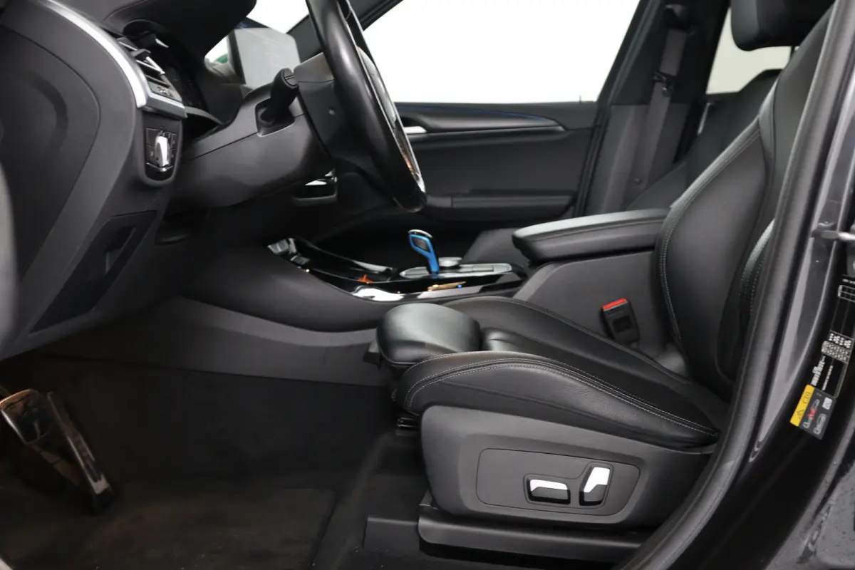 Executive 80 kWh M-Sport | SOH 95% | 1e Eigenaar! | Dealer Onderhouden! | Open dak | Memory Zetels | Sfeerverlichting | Cruise Adaptive | Leder | Stoelverwarming | Camera | Clima | Navi | Ke