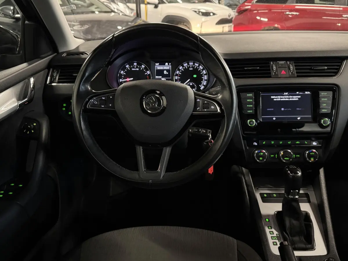 1.0 TSI DSG Greentech Style Business| Carplay | Volledige Historie | Parkeersensoren |Stoelverwarming| Cruise | Zeer netjes