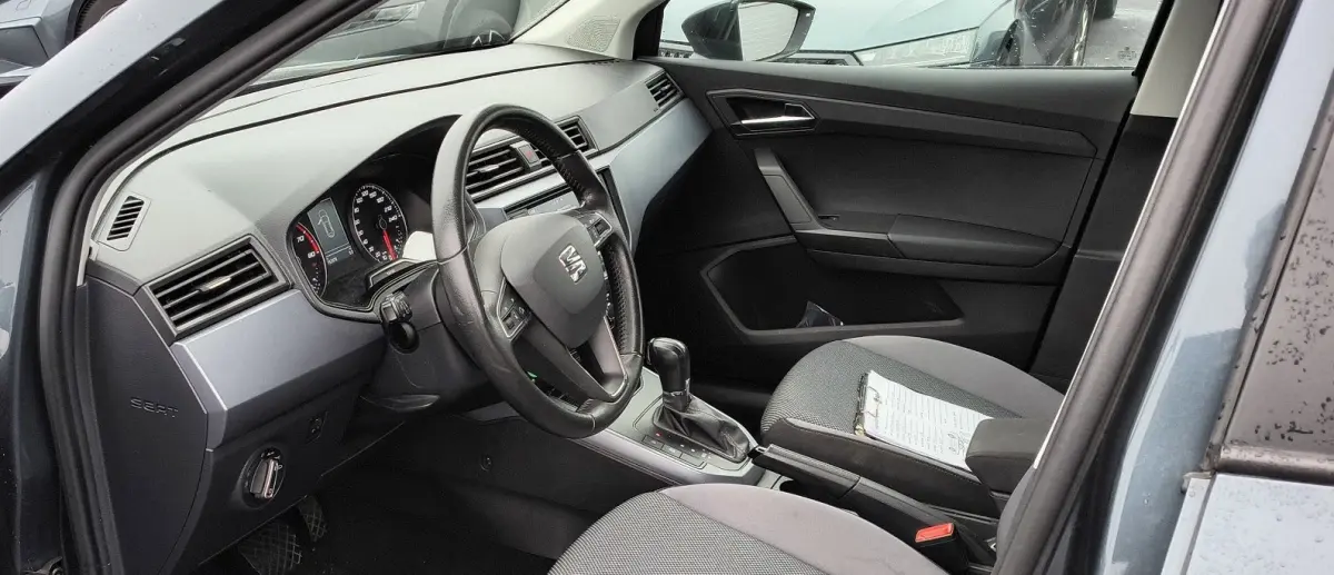 1.0 TSI Style Business Intense AUTOMAAT,CARPLAY,CLIMA
