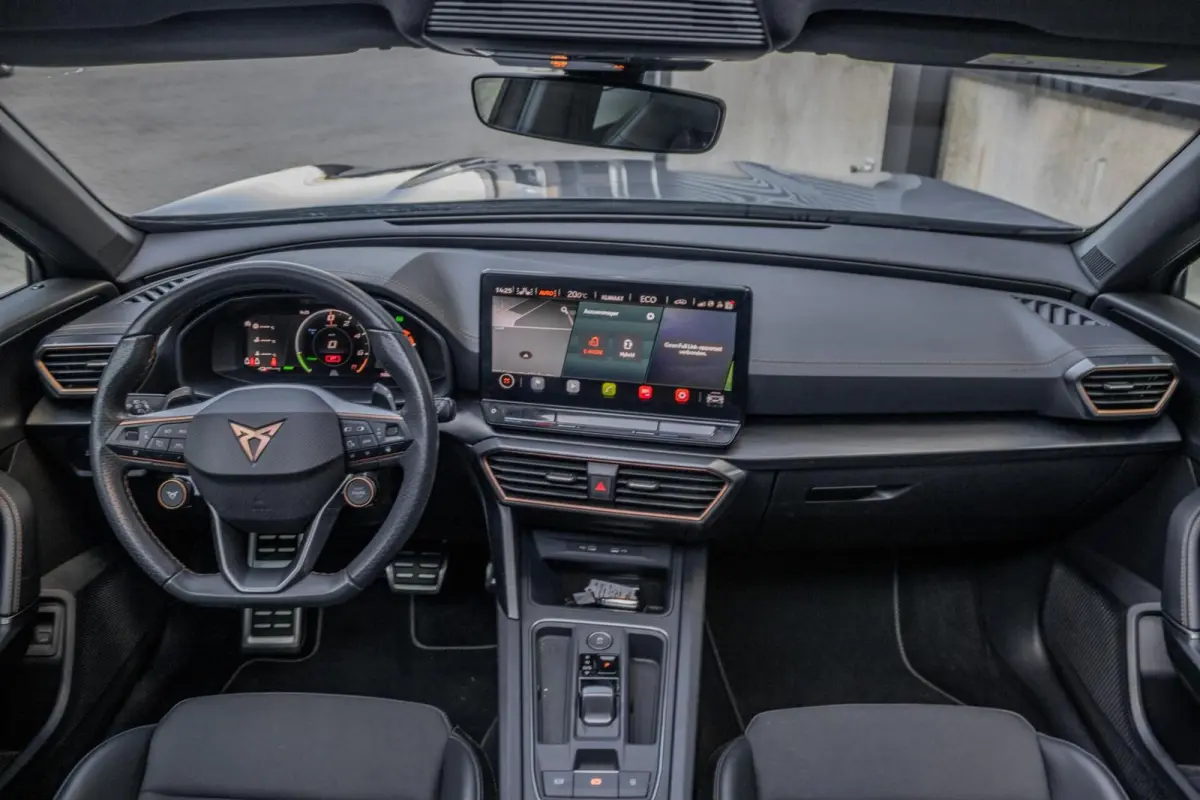 1.4 e-Hybrid VZ-Performance | PANO | SCHAALSTOELEN | 360 CAMERA | ACC | CARPLAY