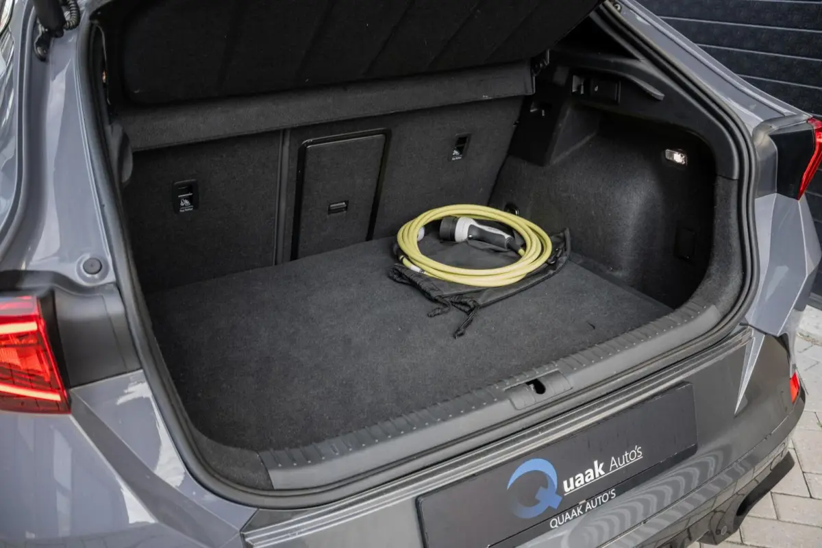 1.4 e-Hybrid VZ-Performance | PANO | SCHAALSTOELEN | 360 CAMERA | ACC | CARPLAY
