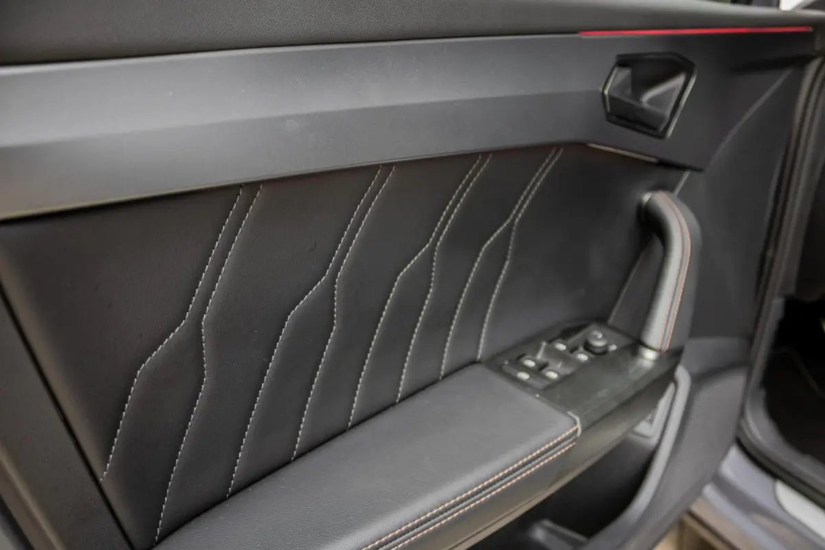 1.4 e-Hybrid VZ-Performance | PANO | SCHAALSTOELEN | 360 CAMERA | ACC | CARPLAY