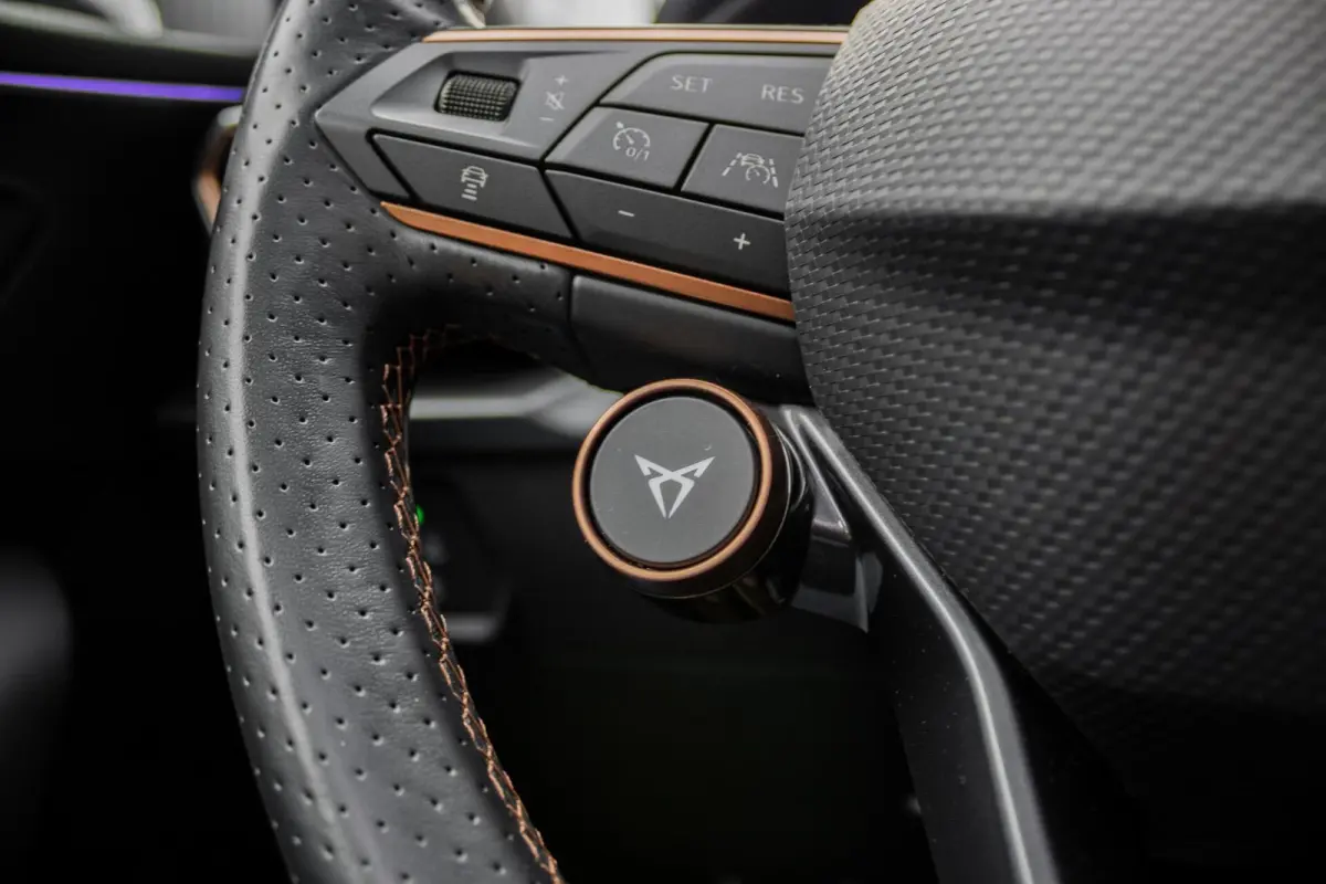 1.4 e-Hybrid VZ-Performance | PANO | SCHAALSTOELEN | 360 CAMERA | ACC | CARPLAY