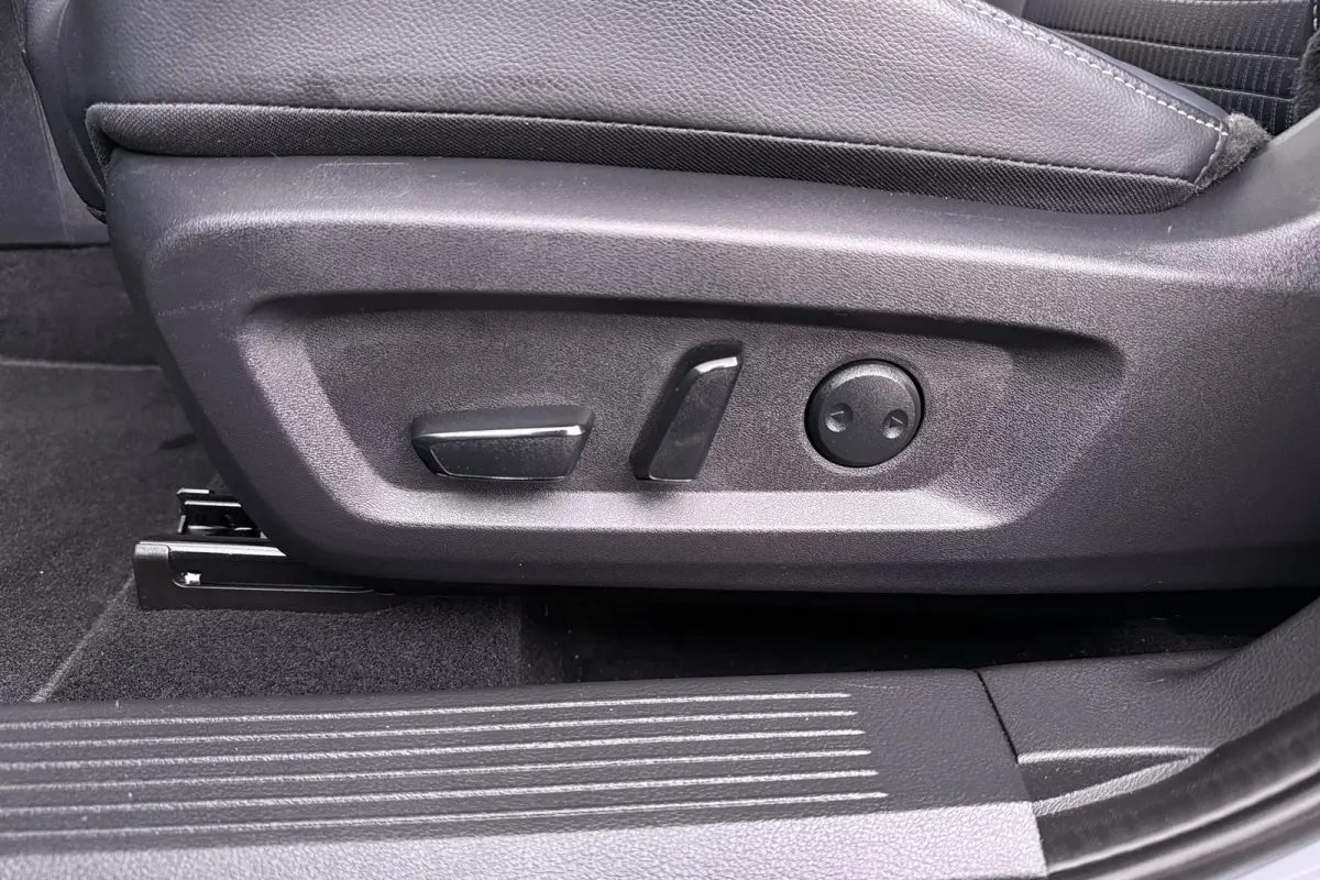1.3 158 PK Aut. MHEV Premium+ Pano-dak Leder Head-Up Display