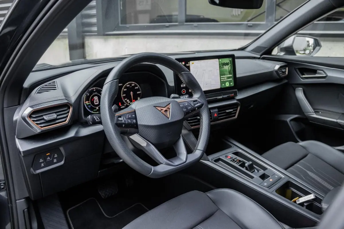 1.4 TSI e-Hybrid Copper Edition | ADAPTIVE | 19 INCH | CARPLAY
