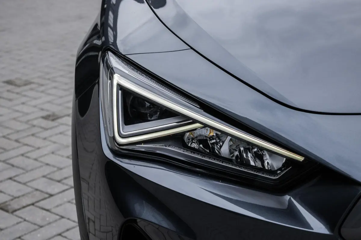 1.4 TSI e-Hybrid Copper Edition | ADAPTIVE | 19 INCH | CARPLAY
