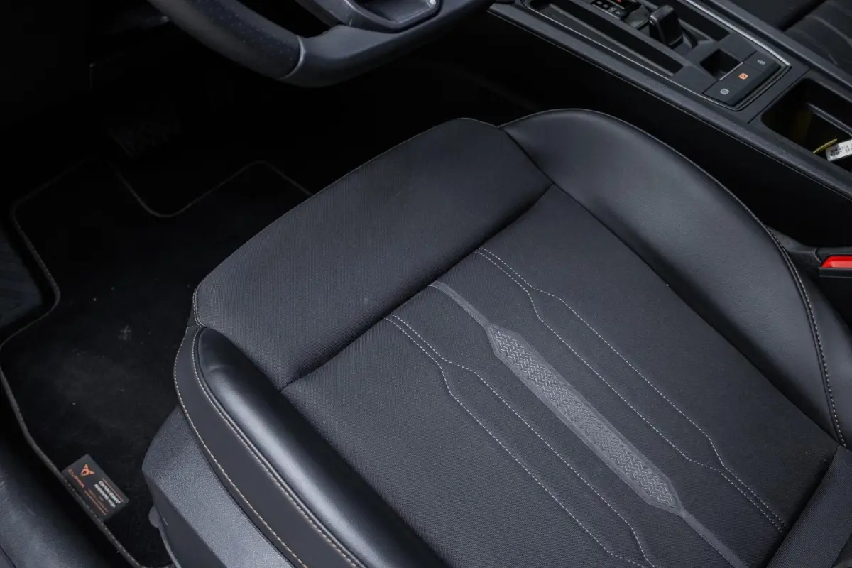 1.4 TSI e-Hybrid Copper Edition | ADAPTIVE | 19 INCH | CARPLAY