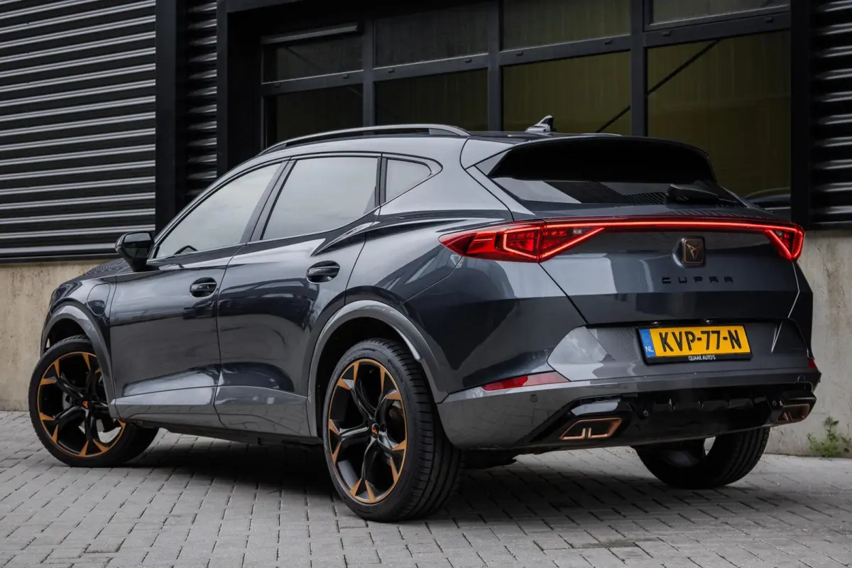 1.4 TSI e-Hybrid Copper Edition | ADAPTIVE | 19 INCH | CARPLAY