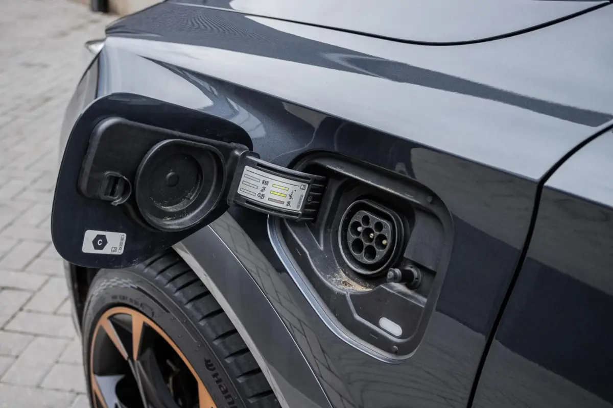1.4 TSI e-Hybrid Copper Edition | ADAPTIVE | 19 INCH | CARPLAY
