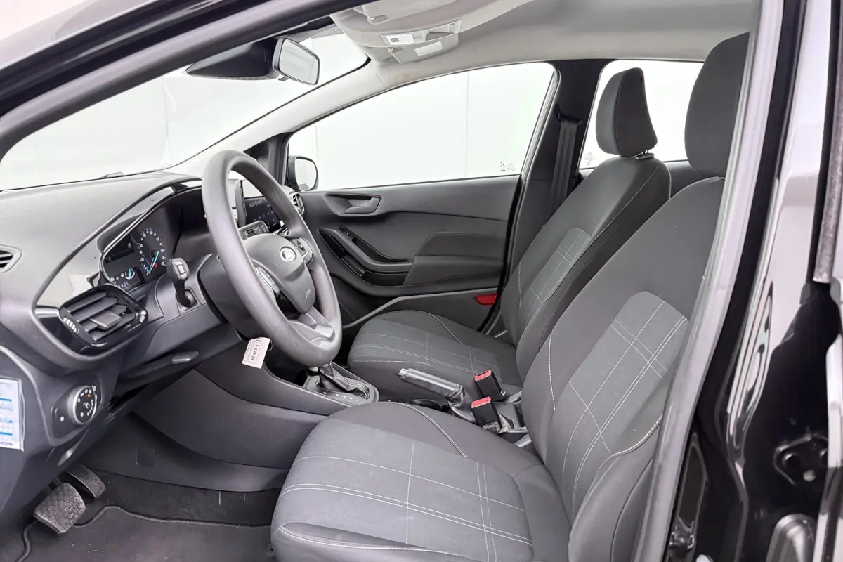 Hybrid 124 PK Aut. Titanium Carplay Cruise Velgen