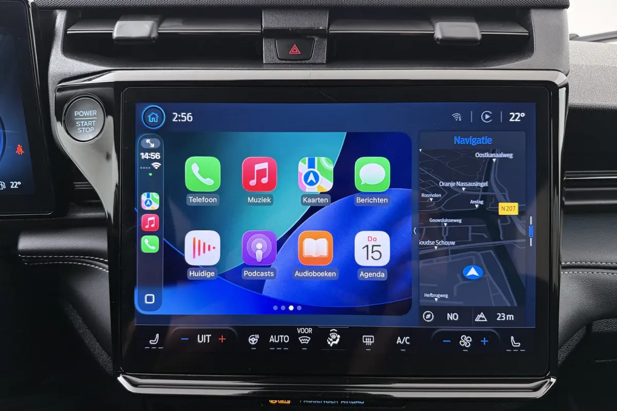 125PK Aut. Titanium NW-Model Camera Carplay Stuur+Stoelverw.