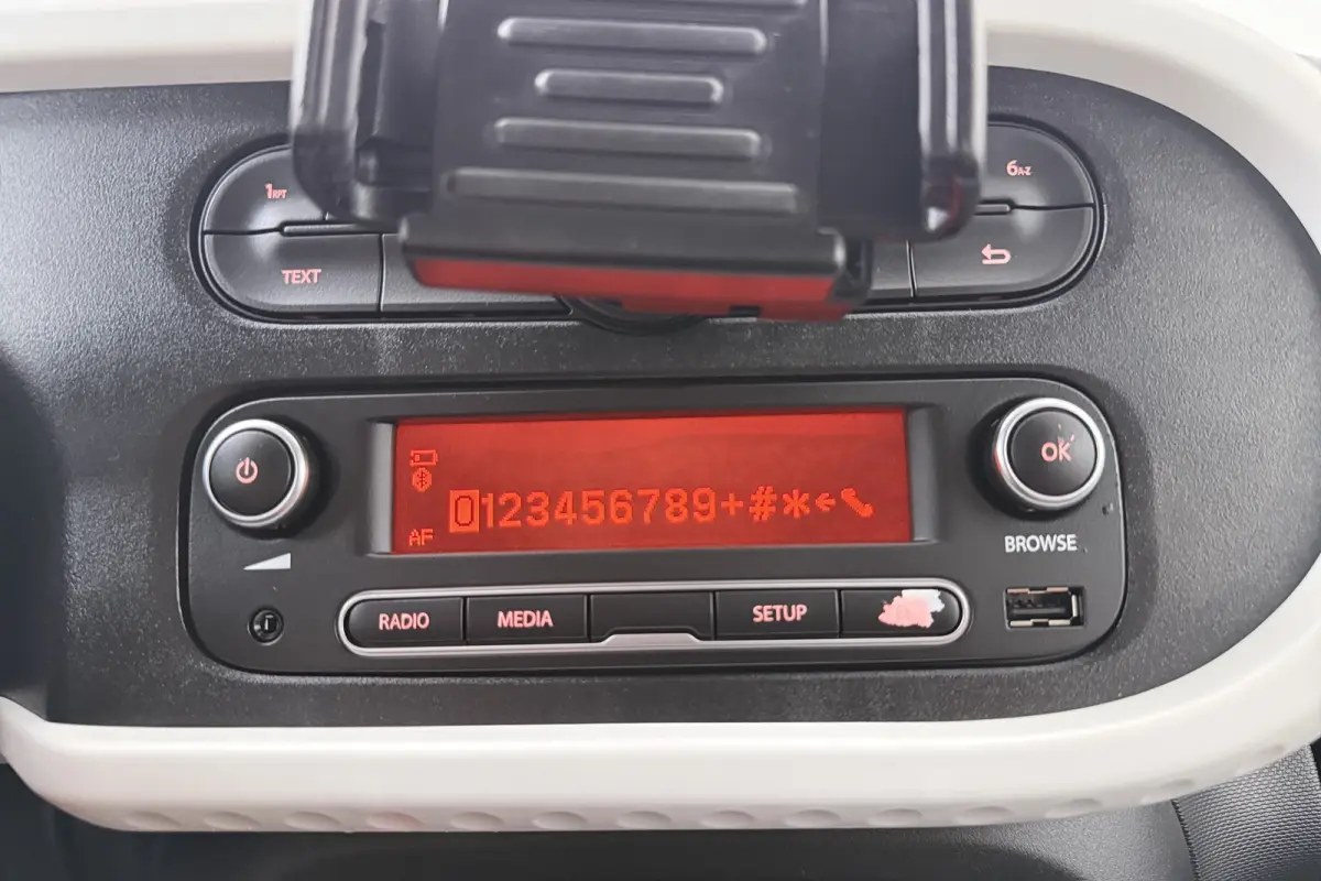 1.0 74 PK SCe Collection Cruise DAB Bluetooth LED