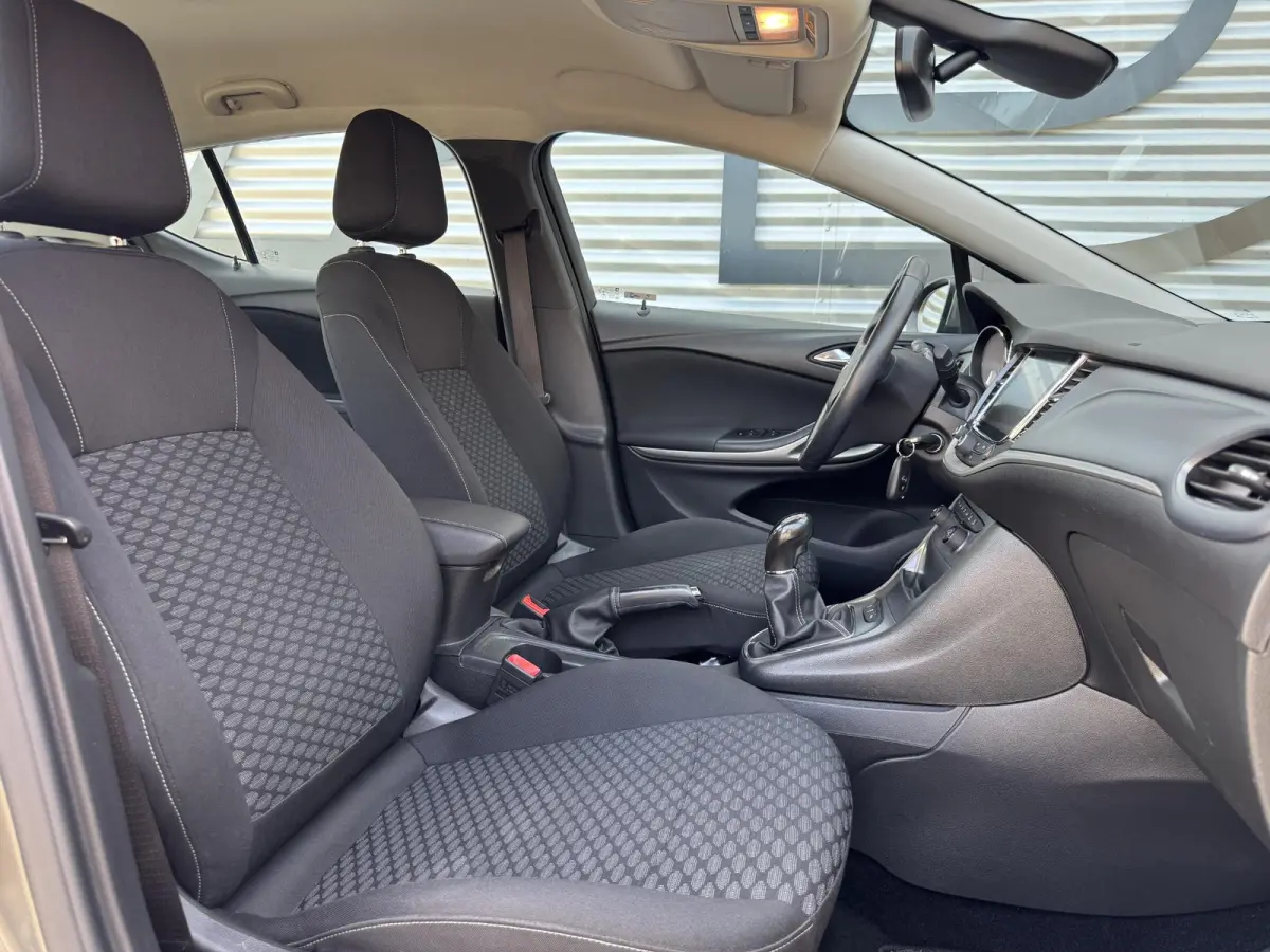 1.0 Online Edition Navi|Carplay|Clima|Cruise|PDC V+A|N.A.P|Dealer Onderhouden|Nieuwe APK bij Aflevering