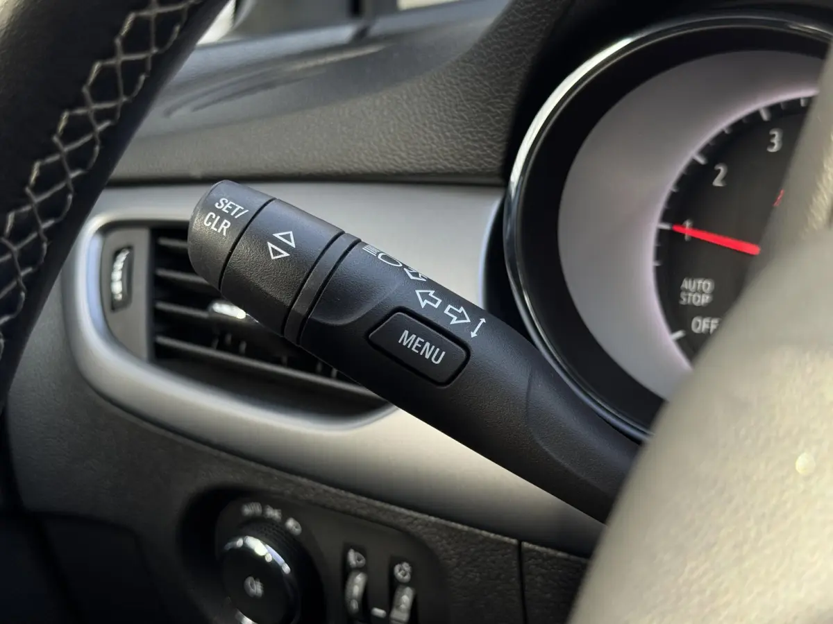 1.0 Online Edition Navi|Carplay|Clima|Cruise|PDC V+A|N.A.P|Dealer Onderhouden|Nieuwe APK bij Aflevering