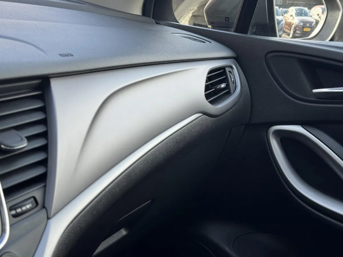 1.0 Online Edition Navi|Carplay|Clima|Cruise|PDC V+A|N.A.P|Dealer Onderhouden|Nieuwe APK bij Aflevering