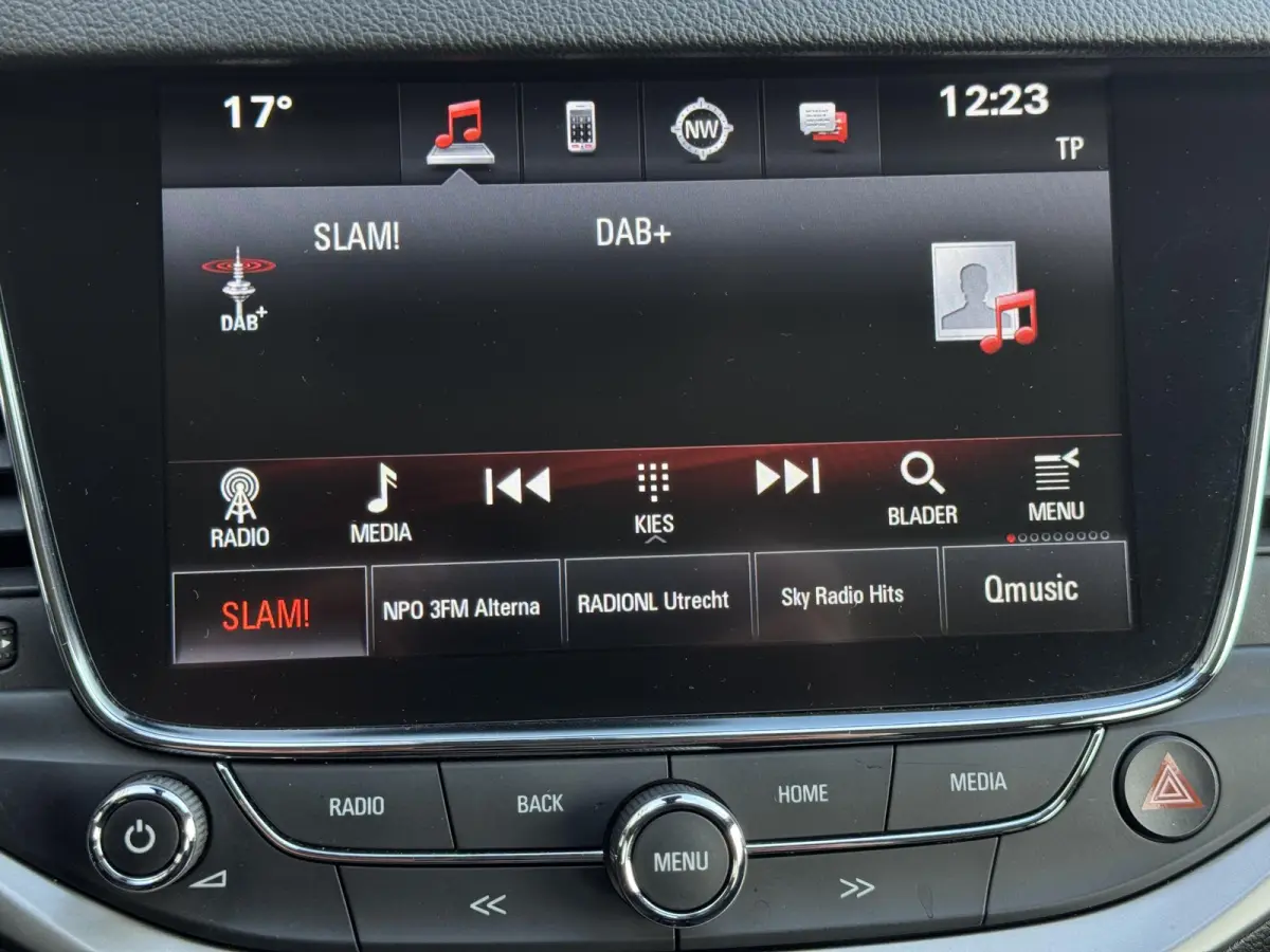 1.0 Online Edition Navi|Carplay|Clima|Cruise|PDC V+A|N.A.P|Dealer Onderhouden|Nieuwe APK bij Aflevering