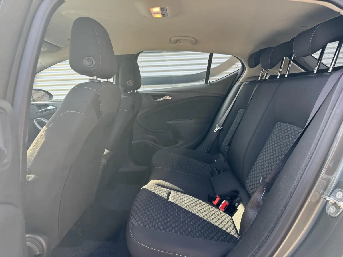 1.0 Online Edition Navi|Carplay|Clima|Cruise|PDC V+A|N.A.P|Dealer Onderhouden|Nieuwe APK bij Aflevering