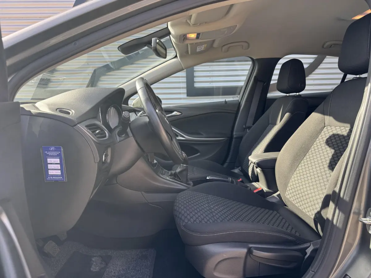 1.0 Online Edition Navi|Carplay|Clima|Cruise|PDC V+A|N.A.P|Dealer Onderhouden|Nieuwe APK bij Aflevering