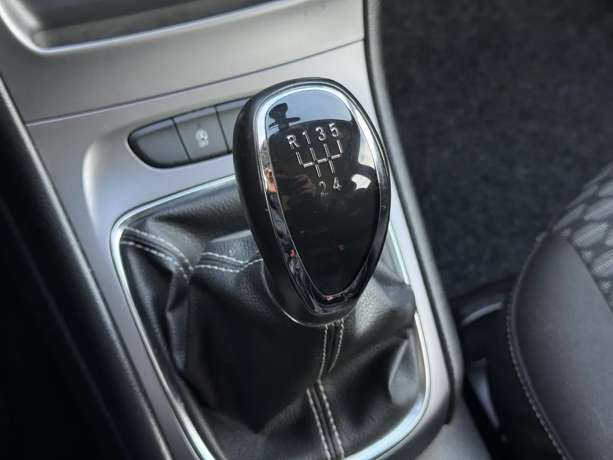 1.0 Online Edition Navi|Carplay|Clima|Cruise|PDC V+A|N.A.P|Dealer Onderhouden|Nieuwe APK bij Aflevering