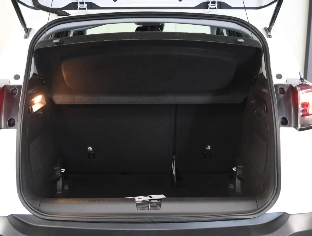 130PK Elegance | 1ste eigenaar | Camera | Trekhaak | AppleCarPlay/AndroidAuto | Armsteun | Climate Control | Cruise Control | Navigatie | LED lampen | AUTOMAAT | Isofix |