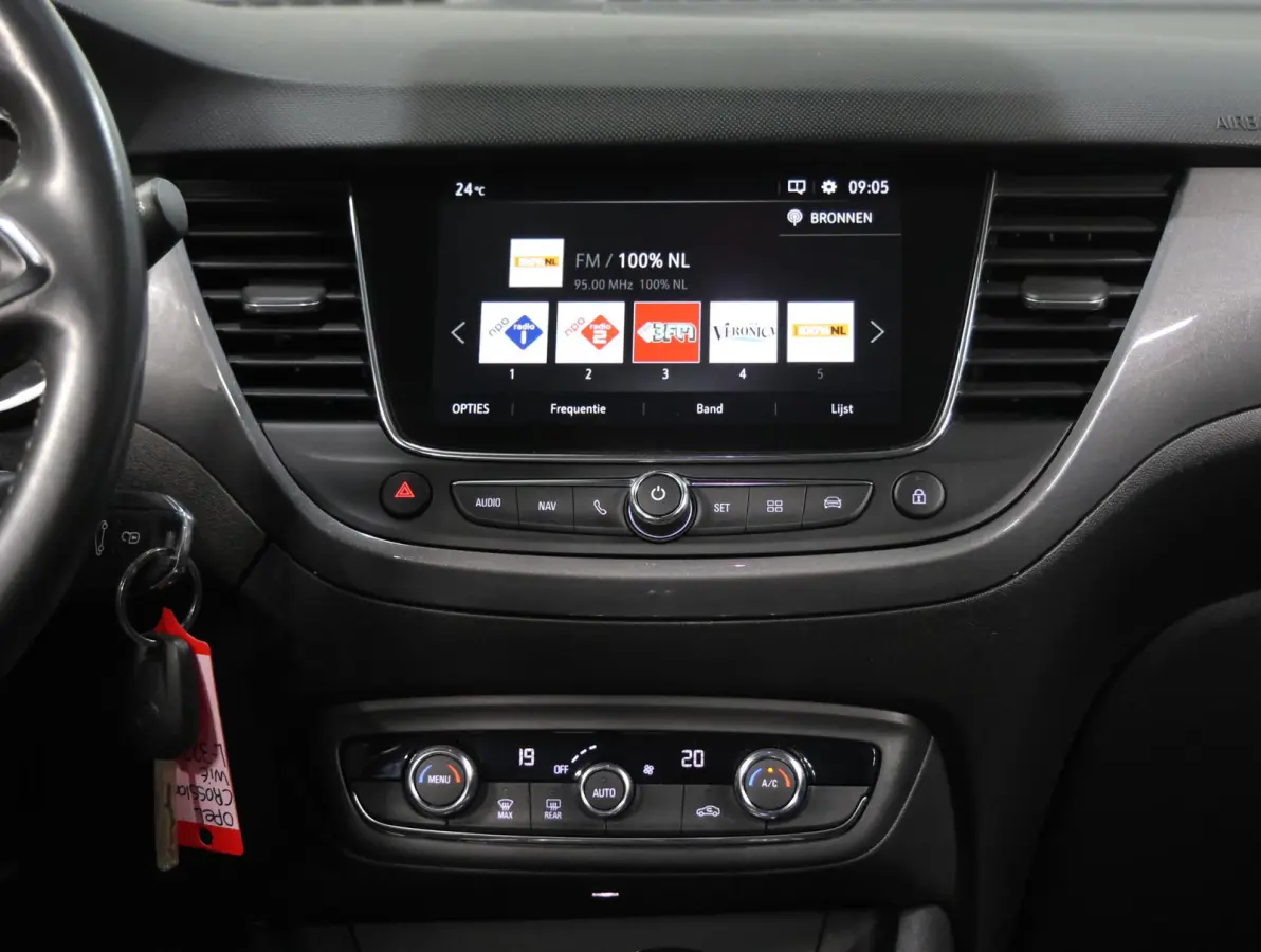 130PK Elegance | 1ste eigenaar | Camera | Trekhaak | AppleCarPlay/AndroidAuto | Armsteun | Climate Control | Cruise Control | Navigatie | LED lampen | AUTOMAAT | Isofix |