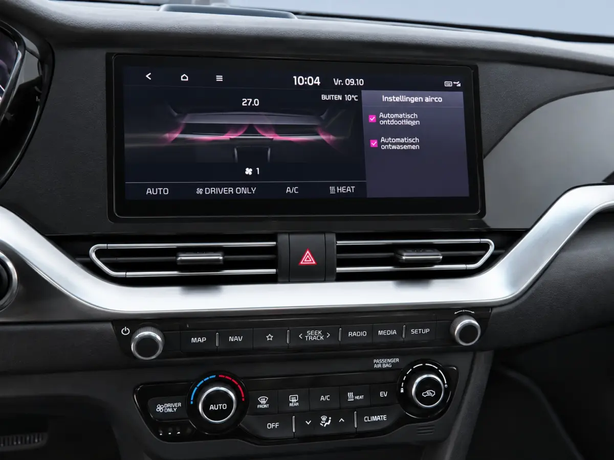 DynamicPlusLine 64 kWh | SOH 100% | 3 Fase laden | Schuif/kanteldak | Half Leder | Andriod Auto | Apple carplay | Navigatie