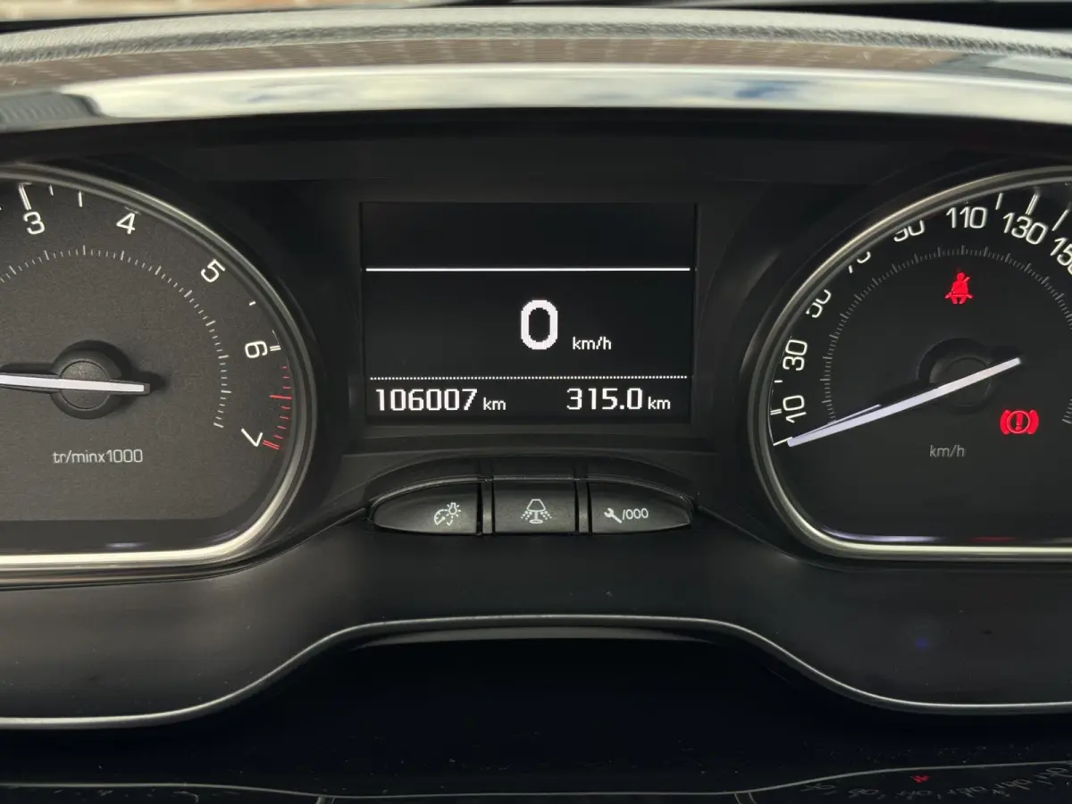 1.2 PureTech Allure Carplay|Pano|D-riem vv in 2024|Clima|Cruise|Stoelverwarming|Nieuwe APK bij Aflevering