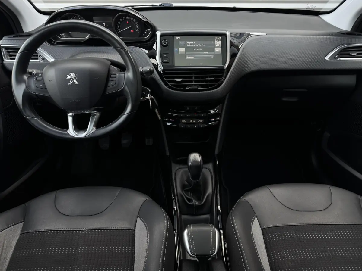 1.2 PureTech Allure Carplay|Pano|D-riem vv in 2024|Clima|Cruise|Stoelverwarming|Nieuwe APK bij Aflevering