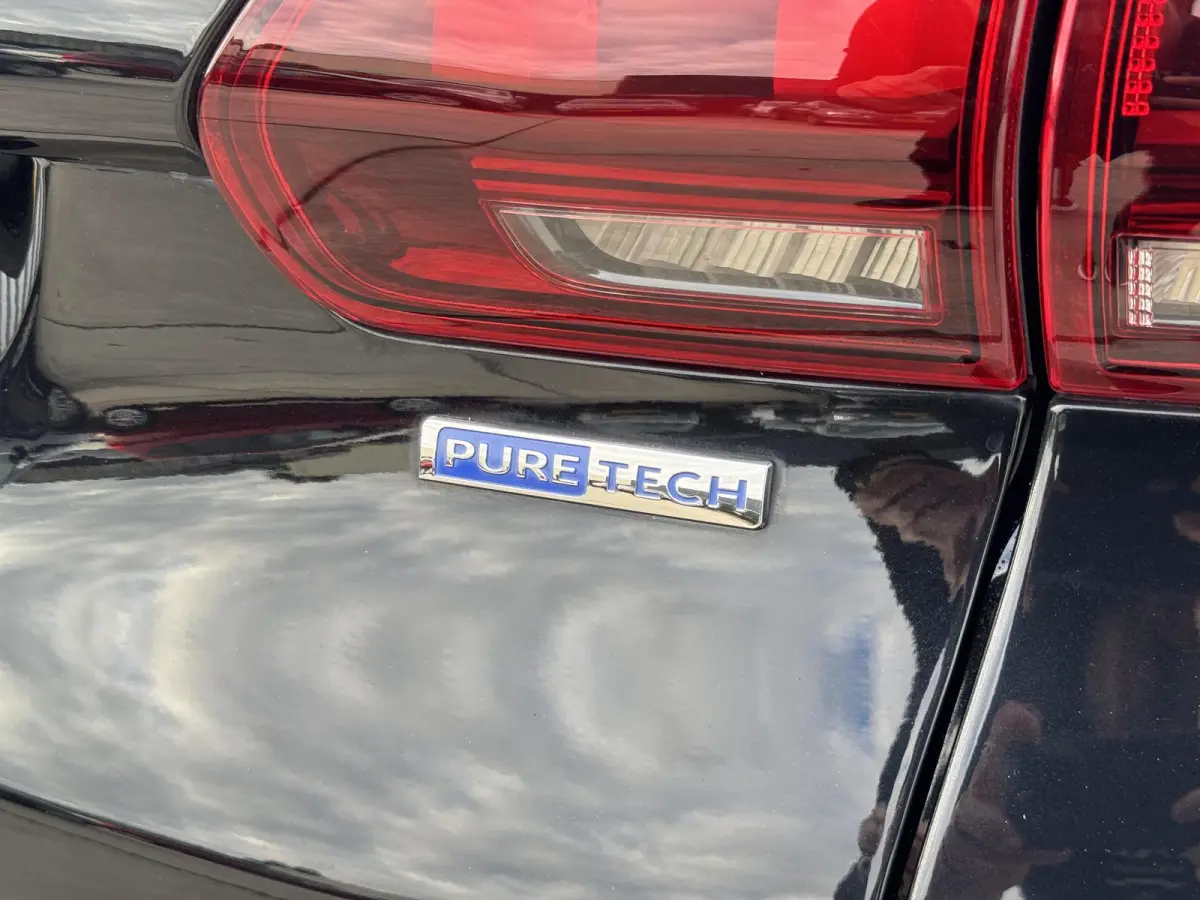 1.2 PureTech Allure Carplay|Pano|D-riem vv in 2024|Clima|Cruise|Stoelverwarming|Nieuwe APK bij Aflevering