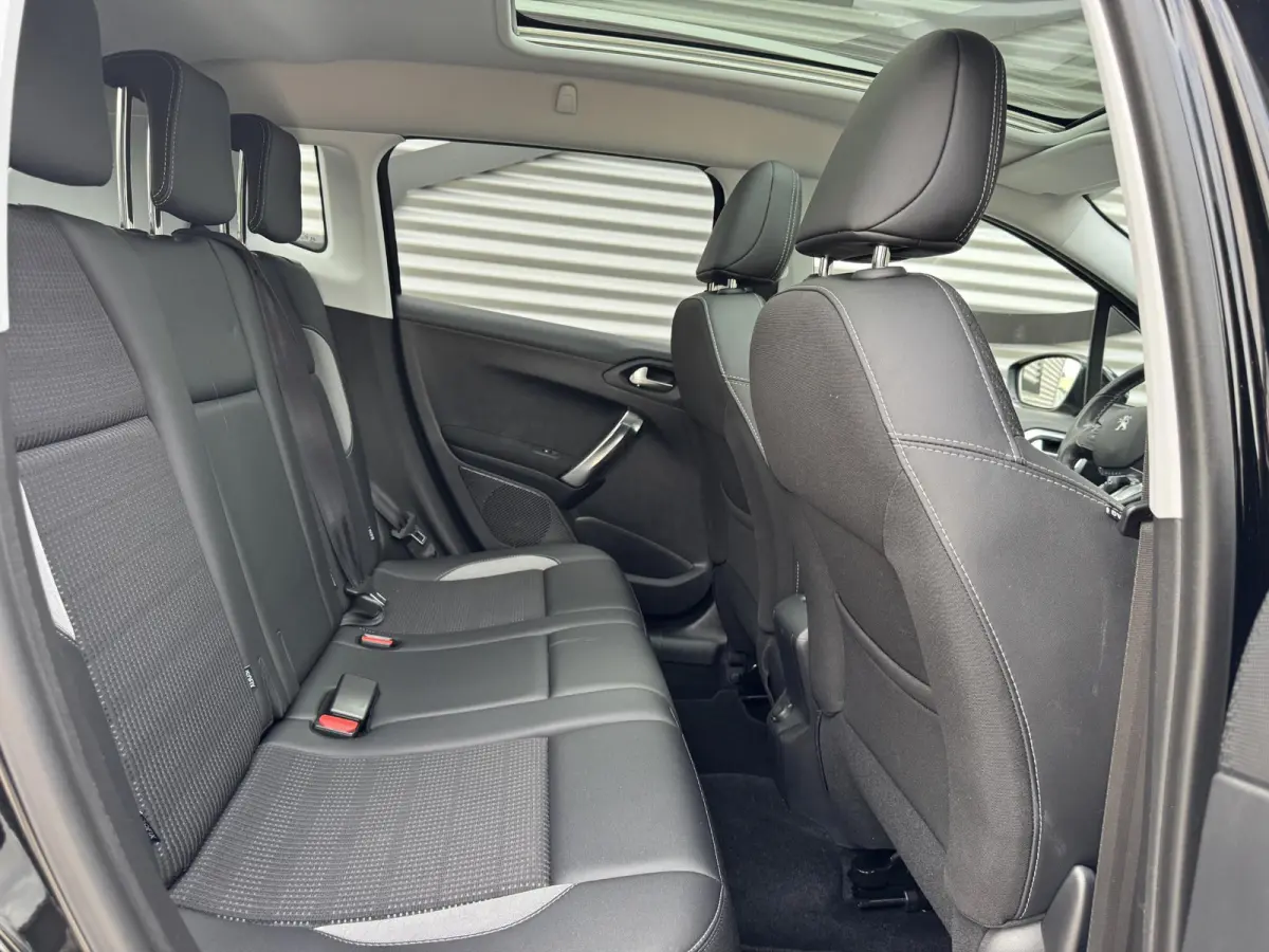 1.2 PureTech Allure Carplay|Pano|D-riem vv in 2024|Clima|Cruise|Stoelverwarming|Nieuwe APK bij Aflevering