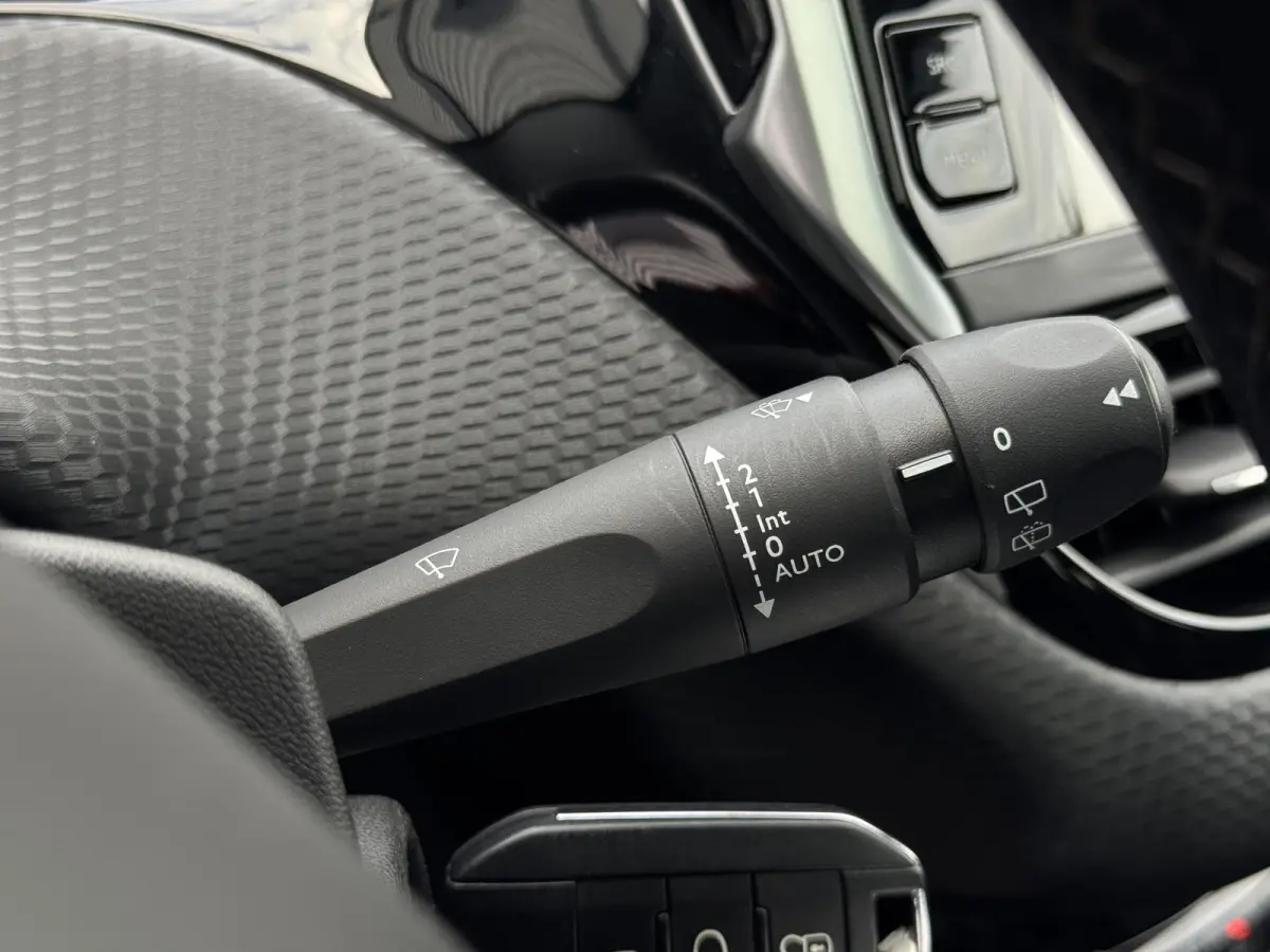 1.2 PureTech Allure Carplay|Pano|D-riem vv in 2024|Clima|Cruise|Stoelverwarming|Nieuwe APK bij Aflevering