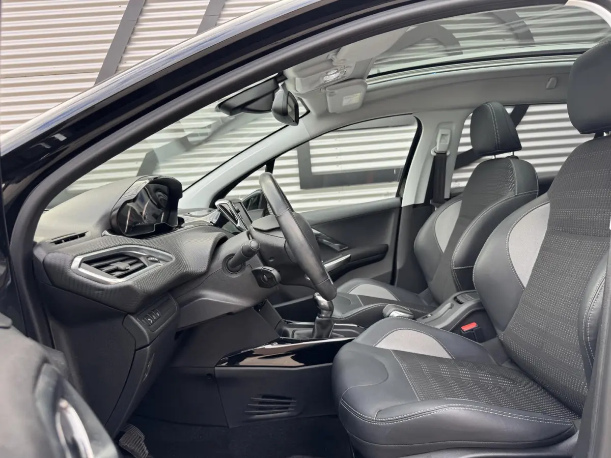 1.2 PureTech Allure Carplay|Pano|D-riem vv in 2024|Clima|Cruise|Stoelverwarming|Nieuwe APK bij Aflevering