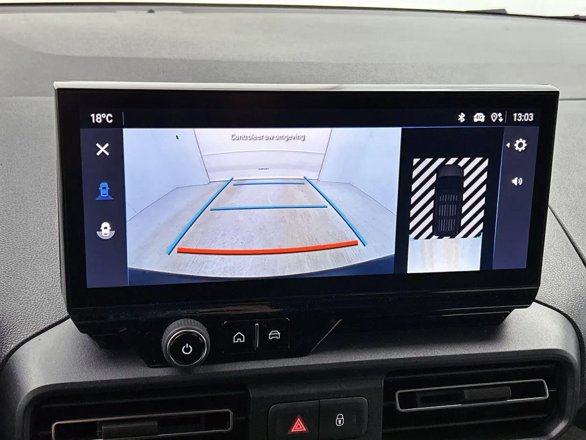 136pk L1 Tech 50kWh Automaat | Tot 8 Jaar Garantie | 3 Fase | Navigatie | Camera | Cruise Control | Houtenvloer | Dodehoekdetectie |