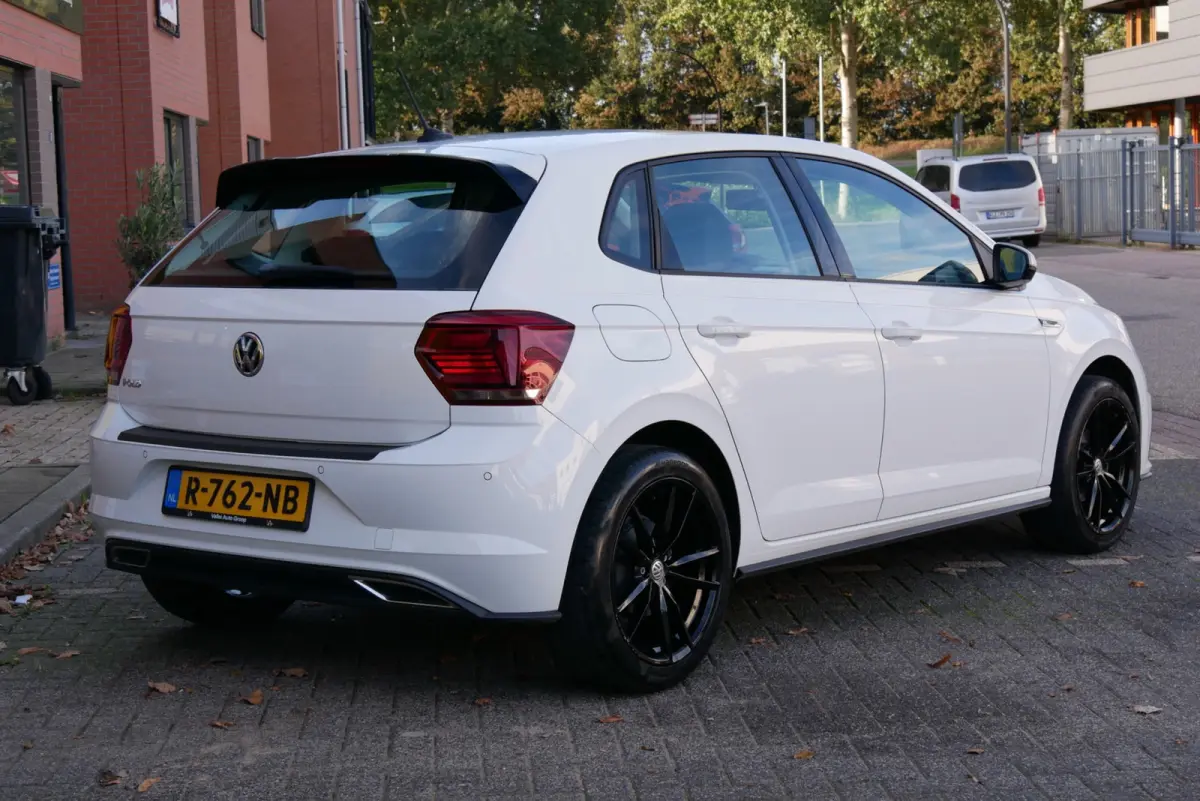 1.0 TSI Beats.R-line. automaat.led.digitaal dashboard. stoelverwarming