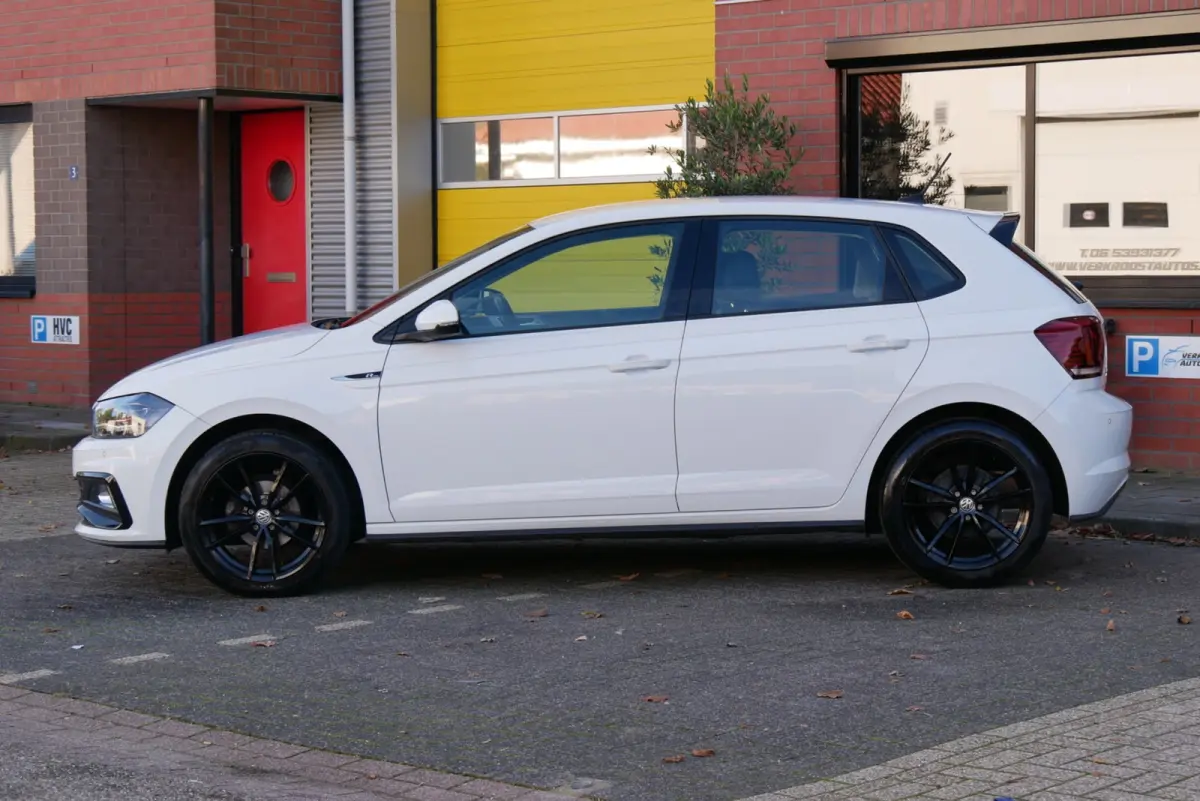 1.0 TSI Beats.R-line. automaat.led.digitaal dashboard. stoelverwarming