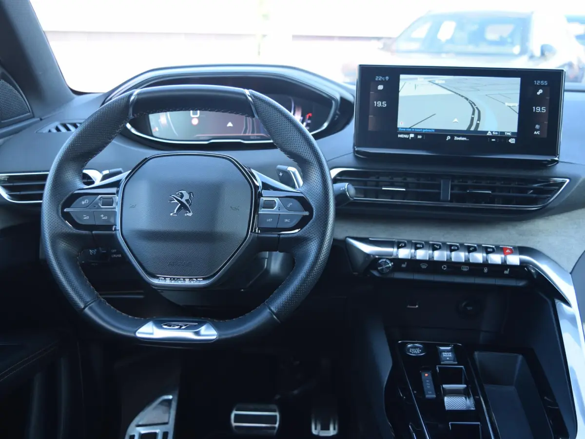 1.2 PureTech GT | 130 PK | AUTOMAAT | ADAPTIVE CRUISE CONTROL | NAVI | PARKEERSENSOREN MET CAMERA | CLIMATE CONTROL |