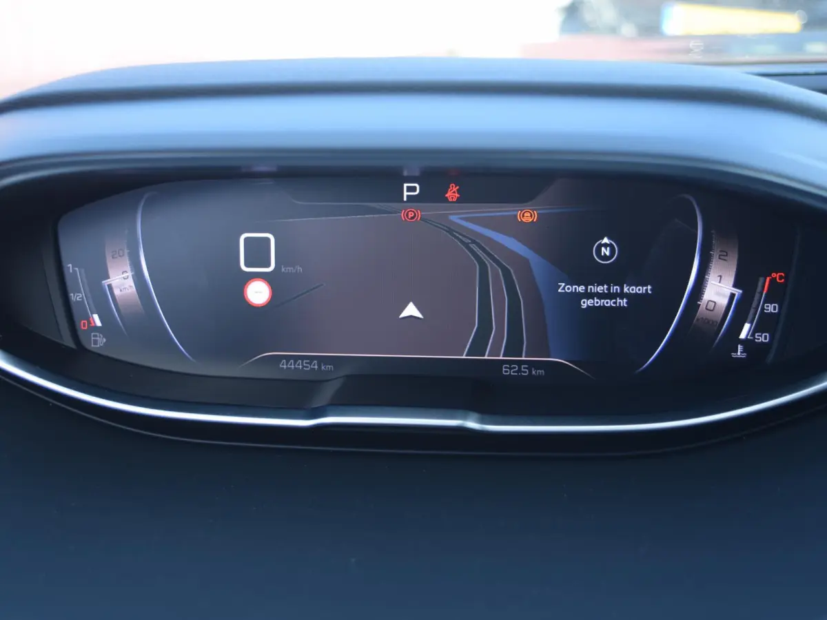 1.2 PureTech GT | 130 PK | AUTOMAAT | ADAPTIVE CRUISE CONTROL | NAVI | PARKEERSENSOREN MET CAMERA | CLIMATE CONTROL |