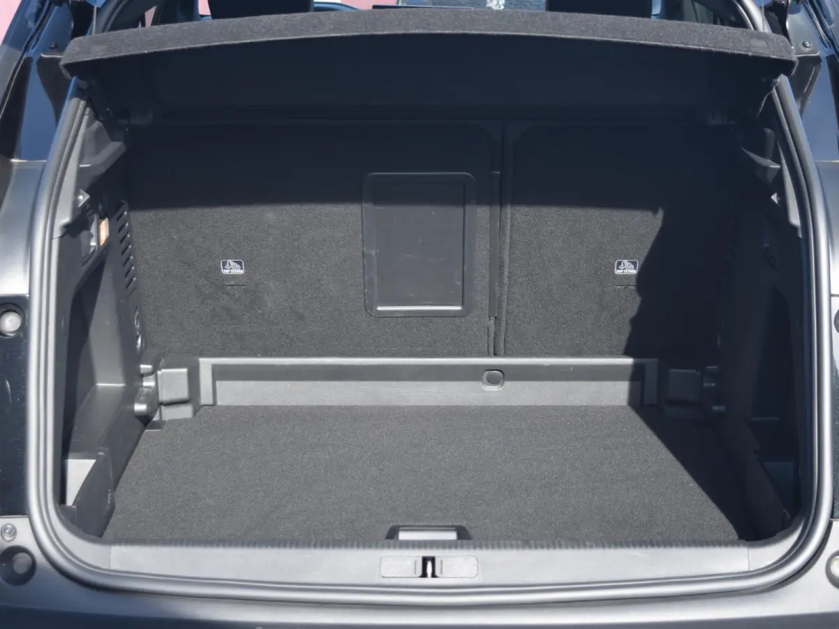 1.2 PureTech GT | 130 PK | AUTOMAAT | ADAPTIVE CRUISE CONTROL | NAVI | PARKEERSENSOREN MET CAMERA | CLIMATE CONTROL |