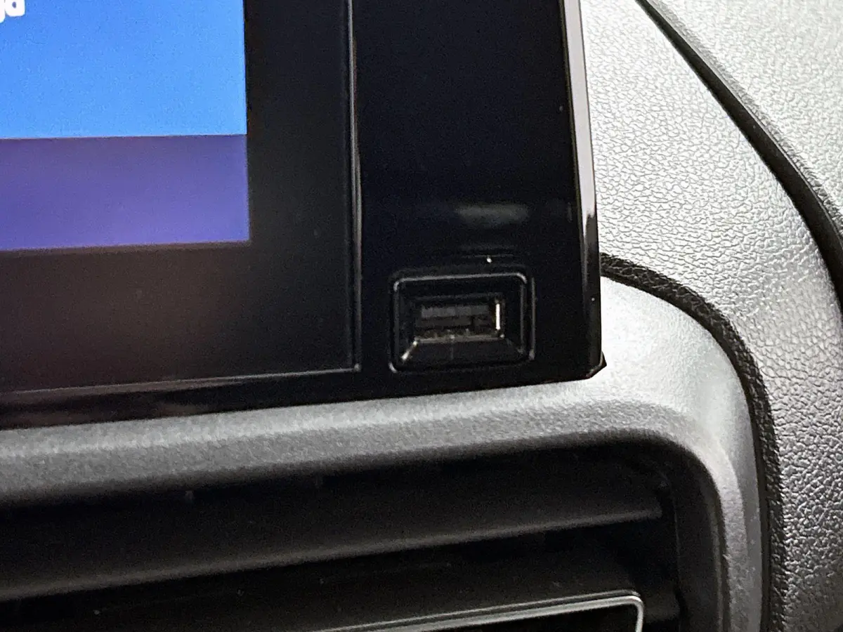 XL 136pk Feel 7p. 50 kWh Automaat | Apple Carplay/Android Auto | Airco | Cruise Control | Parkeersensoren | IsoFix |