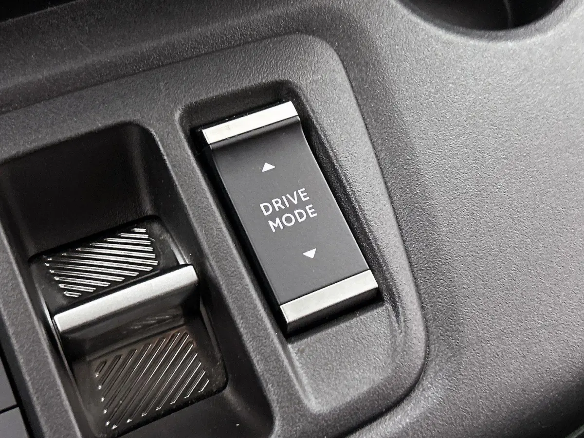 XL 136pk Feel 7p. 50 kWh Automaat | Apple Carplay/Android Auto | Airco | Cruise Control | Parkeersensoren | IsoFix |