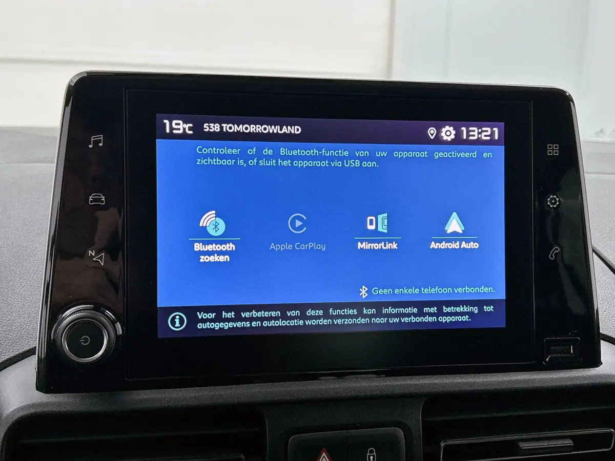 XL 136pk Feel 7p. 50 kWh Automaat | Apple Carplay/Android Auto | Airco | Cruise Control | Parkeersensoren | IsoFix |