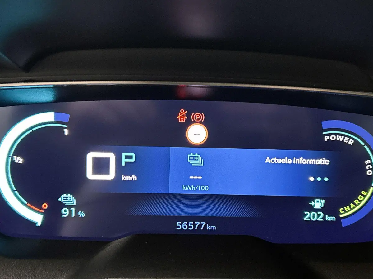 XL 136pk Feel 7p. 50 kWh Automaat | Apple Carplay/Android Auto | Airco | Cruise Control | Parkeersensoren | IsoFix |