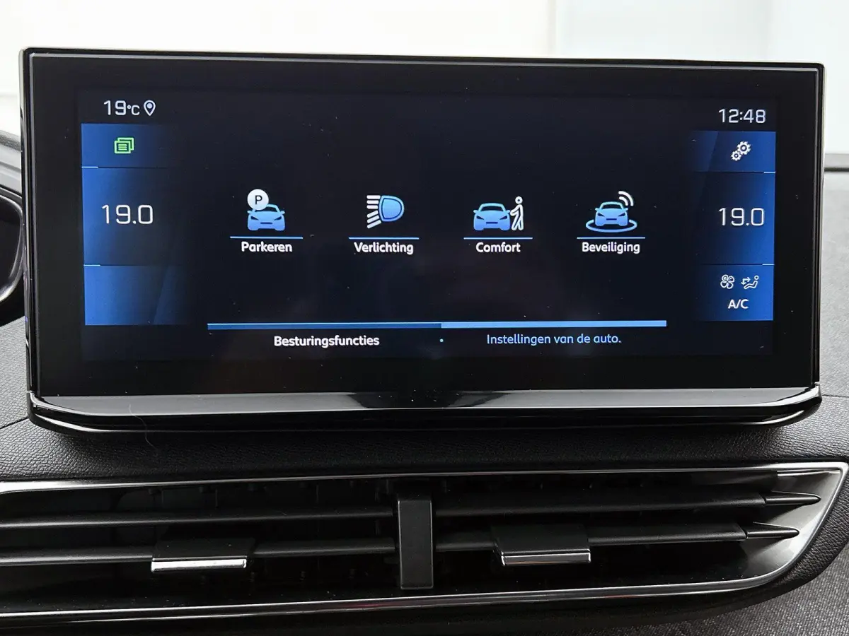 1.2 130pk Blue Lease Allure Automaat | Navigatie | Elektrische Achterklep | Climate Control | Cruise Control | Dodehoekdetectie |