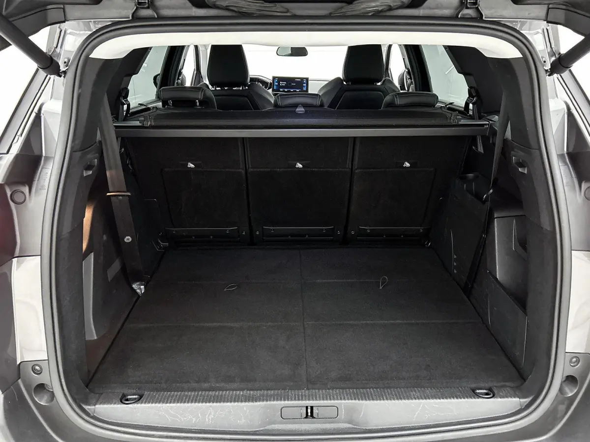 1.2 130pk Blue Lease Allure Automaat | Navigatie | Elektrische Achterklep | Climate Control | Cruise Control | Dodehoekdetectie |