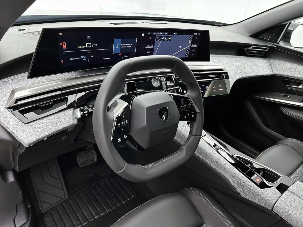 210pk Allure 73 kWh 7p Automaat | Navigatie | 360 Camera | Adaptieve Cruise Control | Alarmklasse 3 | Dodehoekdetectie | Lendensteunen | Stoel-/Stuurverwarming |