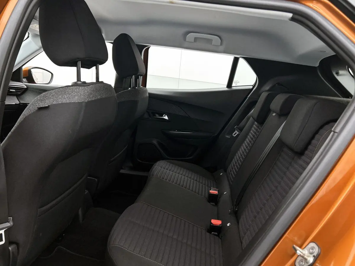 1.2 130pk Active Pack Automaat | Apple Carplay/Android Auto | Climate Control | Cruise Control | 16"LMV | DAB+ Radio |
