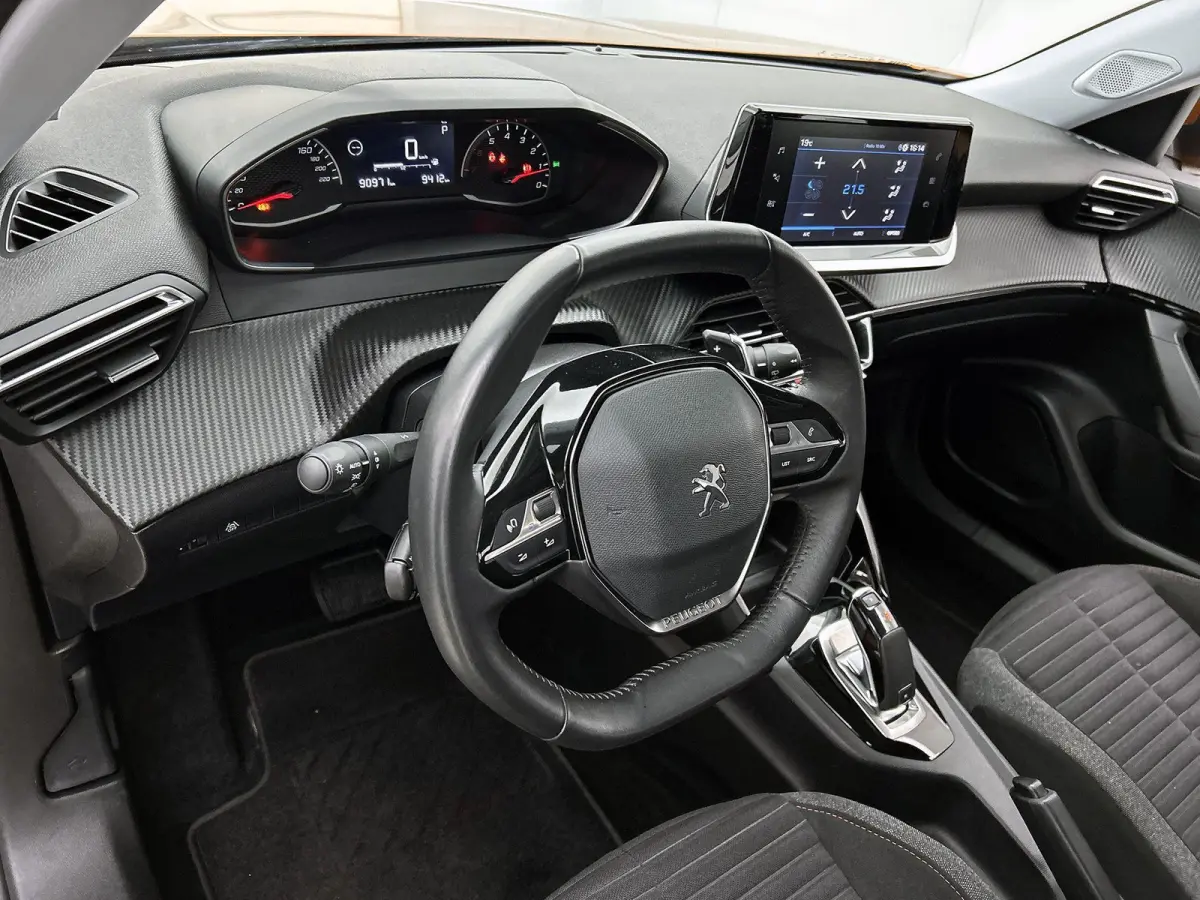 1.2 130pk Active Pack Automaat | Apple Carplay/Android Auto | Climate Control | Cruise Control | 16"LMV | DAB+ Radio |